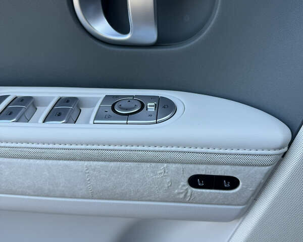 Черный Хендай Ioniq 5, объемом двигателя 0 л и пробегом 80 тыс. км за 24600 $, фото 14 на Automoto.ua