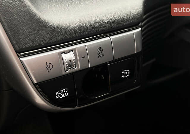 Чорний Хендай Ioniq 5, об'ємом двигуна 0 л та пробігом 83 тис. км за 25724 $, фото 9 на Automoto.ua