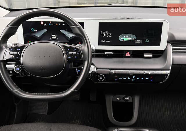 Чорний Хендай Ioniq 5, об'ємом двигуна 0 л та пробігом 83 тис. км за 25724 $, фото 11 на Automoto.ua