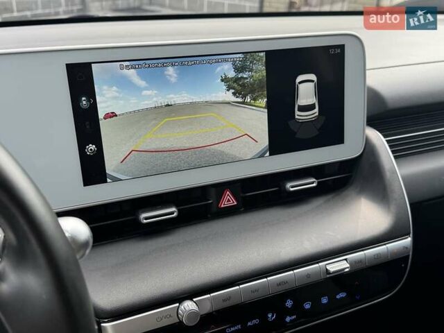 Черный Хендай Ioniq 5, объемом двигателя 0 л и пробегом 92 тыс. км за 21900 $, фото 8 на Automoto.ua