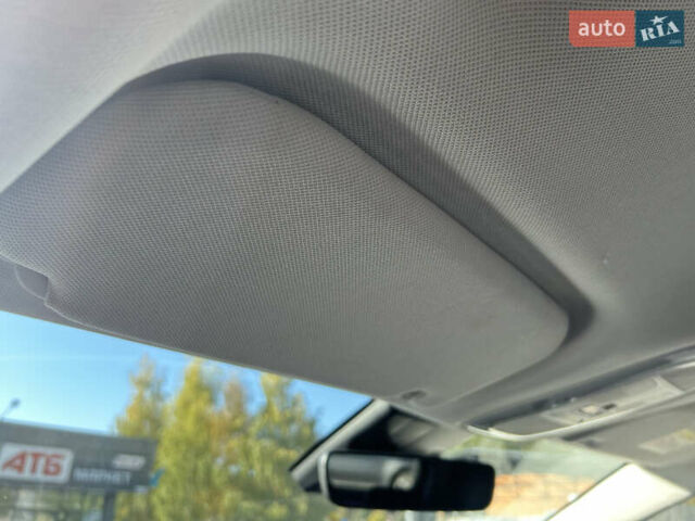 Черный Хендай Ioniq 5, объемом двигателя 0 л и пробегом 101 тыс. км за 28000 $, фото 13 на Automoto.ua