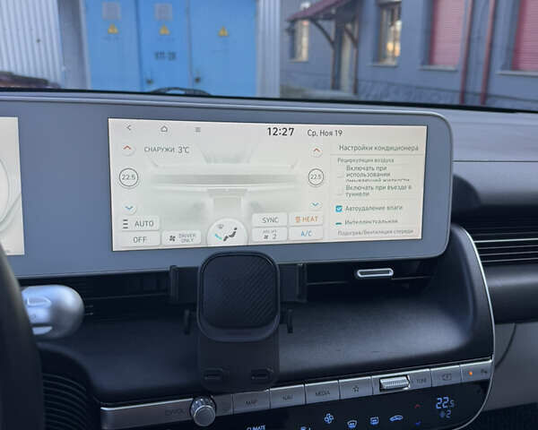 Черный Хендай Ioniq 5, объемом двигателя 0 л и пробегом 80 тыс. км за 24600 $, фото 13 на Automoto.ua