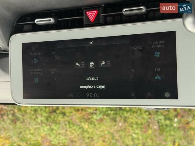 Черный Хендай Ioniq 5, объемом двигателя 0 л и пробегом 87 тыс. км за 25700 $, фото 26 на Automoto.ua