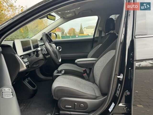 Черный Хендай Ioniq 5, объемом двигателя 0 л и пробегом 87 тыс. км за 25700 $, фото 14 на Automoto.ua