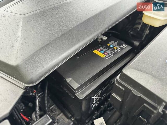 Черный Хендай Ioniq 5, объемом двигателя 0 л и пробегом 87 тыс. км за 25700 $, фото 39 на Automoto.ua