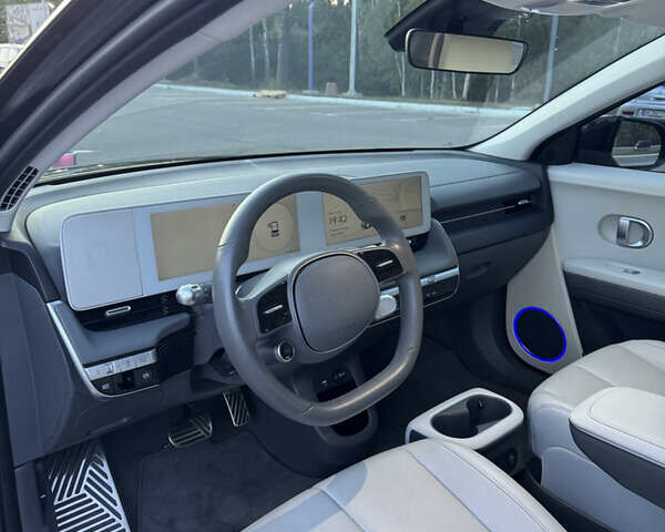 Чорний Хендай Ioniq 5, об'ємом двигуна 0 л та пробігом 72 тис. км за 27000 $, фото 8 на Automoto.ua