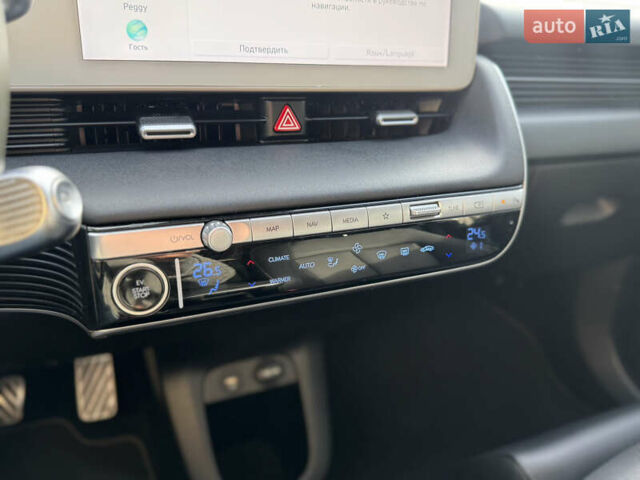 Черный Хендай Ioniq 5, объемом двигателя 0 л и пробегом 160 тыс. км за 22999 $, фото 55 на Automoto.ua