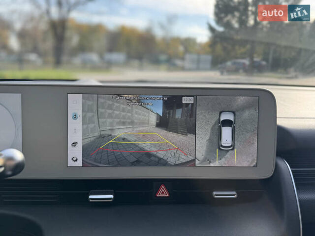 Черный Хендай Ioniq 5, объемом двигателя 0 л и пробегом 160 тыс. км за 22999 $, фото 57 на Automoto.ua