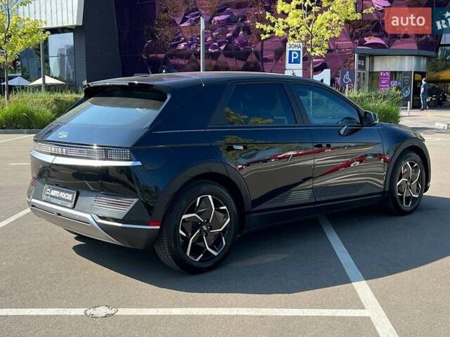 Черный Хендай Ioniq 5, объемом двигателя 0 л и пробегом 59 тыс. км за 25990 $, фото 6 на Automoto.ua