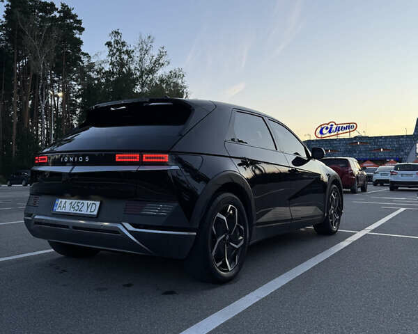 Чорний Хендай Ioniq 5, об'ємом двигуна 0 л та пробігом 72 тис. км за 27000 $, фото 6 на Automoto.ua