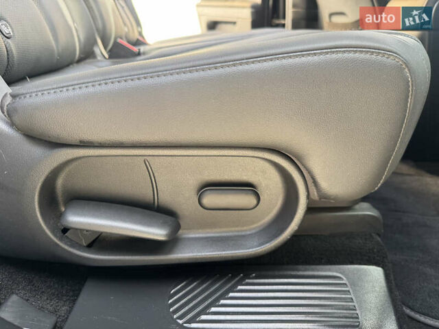 Черный Хендай Ioniq 5, объемом двигателя 0 л и пробегом 160 тыс. км за 22999 $, фото 22 на Automoto.ua