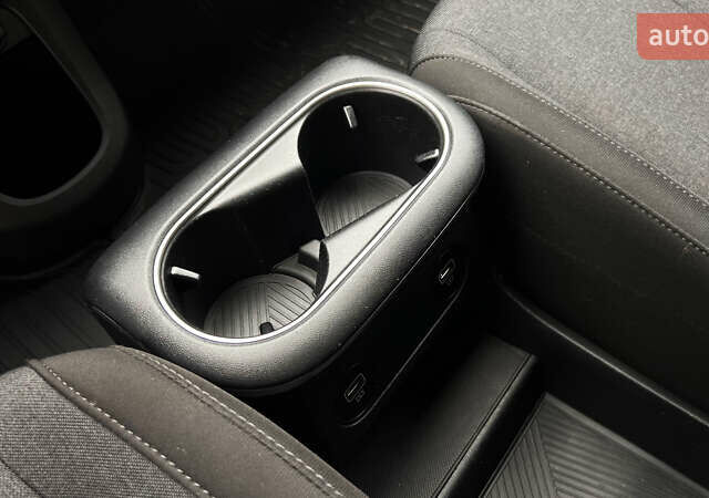 Чорний Хендай Ioniq 5, об'ємом двигуна 0 л та пробігом 83 тис. км за 25724 $, фото 21 на Automoto.ua