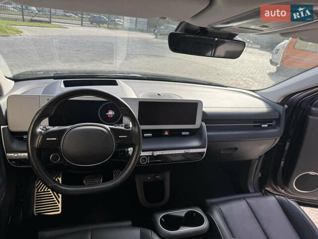 Черный Хендай Ioniq 5, объемом двигателя 0 л и пробегом 160 тыс. км за 22999 $, фото 42 на Automoto.ua