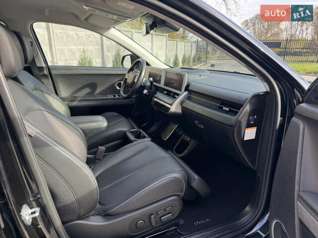 Черный Хендай Ioniq 5, объемом двигателя 0 л и пробегом 160 тыс. км за 22999 $, фото 47 на Automoto.ua