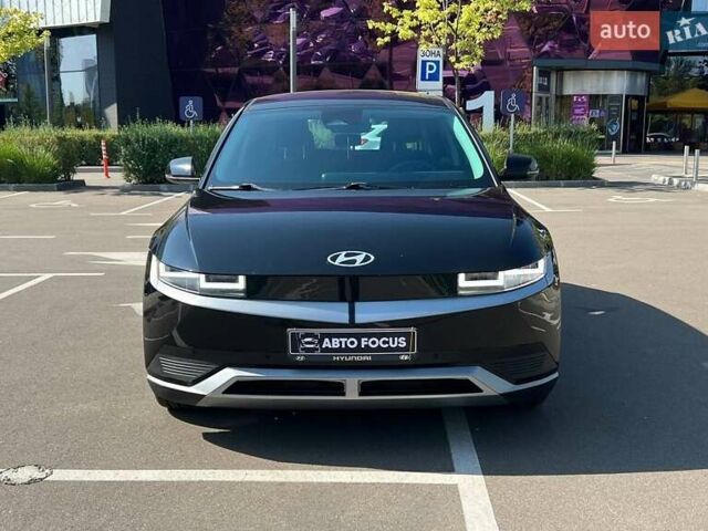 Черный Хендай Ioniq 5, объемом двигателя 0 л и пробегом 59 тыс. км за 25990 $, фото 2 на Automoto.ua