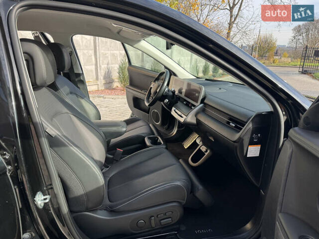 Черный Хендай Ioniq 5, объемом двигателя 0 л и пробегом 160 тыс. км за 22999 $, фото 25 на Automoto.ua