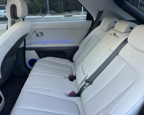 Чорний Хендай Ioniq 5, об'ємом двигуна 0 л та пробігом 72 тис. км за 27000 $, фото 15 на Automoto.ua