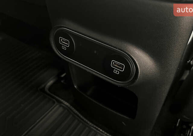 Чорний Хендай Ioniq 5, об'ємом двигуна 0 л та пробігом 83 тис. км за 25724 $, фото 28 на Automoto.ua