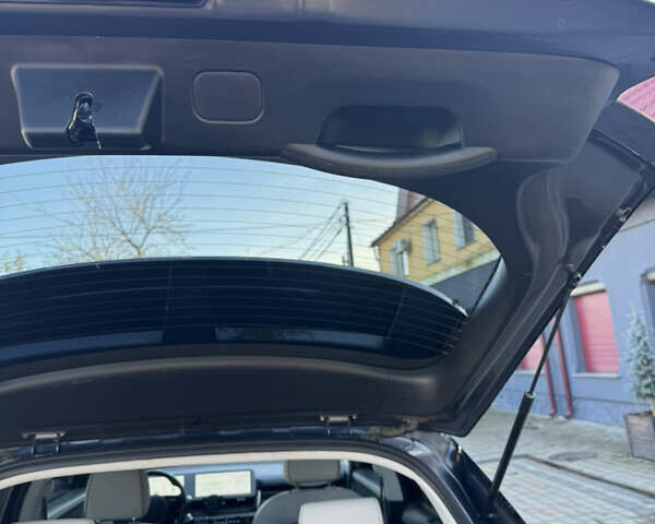 Черный Хендай Ioniq 5, объемом двигателя 0 л и пробегом 80 тыс. км за 24600 $, фото 26 на Automoto.ua