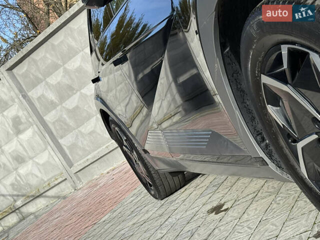 Черный Хендай Ioniq 5, объемом двигателя 0 л и пробегом 160 тыс. км за 22999 $, фото 50 на Automoto.ua