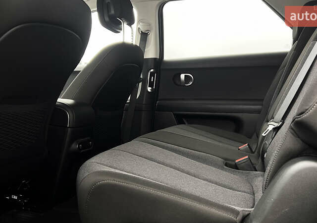 Чорний Хендай Ioniq 5, об'ємом двигуна 0 л та пробігом 83 тис. км за 25724 $, фото 25 на Automoto.ua