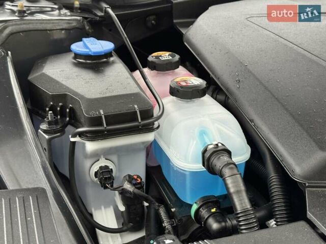 Черный Хендай Ioniq 5, объемом двигателя 0 л и пробегом 87 тыс. км за 25700 $, фото 36 на Automoto.ua