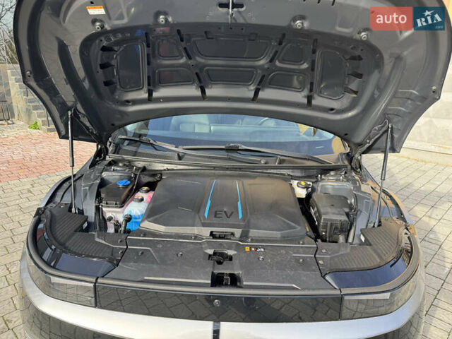 Черный Хендай Ioniq 5, объемом двигателя 0 л и пробегом 160 тыс. км за 22999 $, фото 48 на Automoto.ua