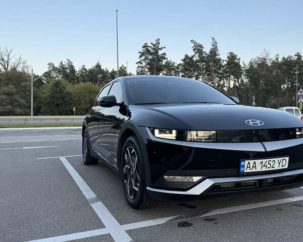 Чорний Хендай Ioniq 5, об'ємом двигуна 0 л та пробігом 72 тис. км за 27000 $, фото 2 на Automoto.ua