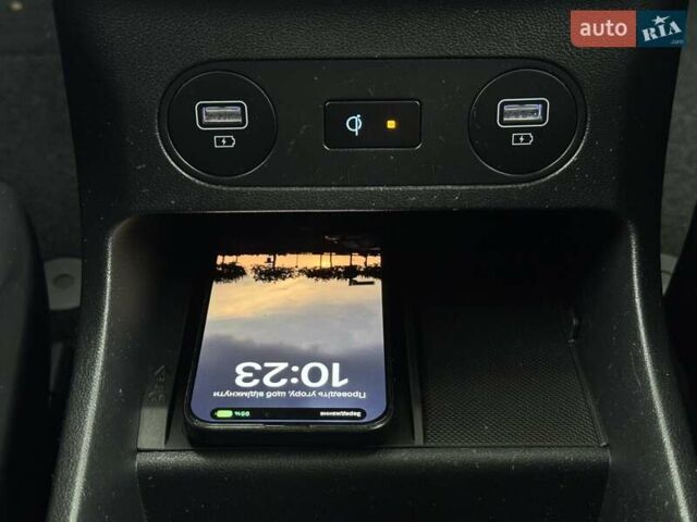 Черный Хендай Ioniq 5, объемом двигателя 0 л и пробегом 87 тыс. км за 25700 $, фото 19 на Automoto.ua