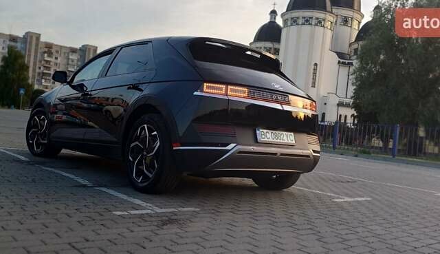 Черный Хендай Ioniq 5, объемом двигателя 0 л и пробегом 55 тыс. км за 26900 $, фото 10 на Automoto.ua