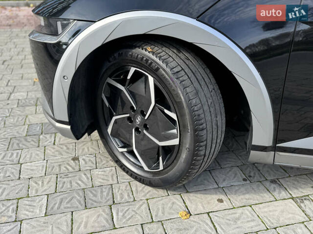 Черный Хендай Ioniq 5, объемом двигателя 0 л и пробегом 160 тыс. км за 22999 $, фото 58 на Automoto.ua