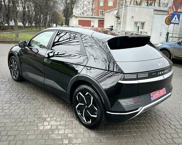 Черный Хендай Ioniq 5, объемом двигателя 0 л и пробегом 105 тыс. км за 23500 $, фото 5 на Automoto.ua