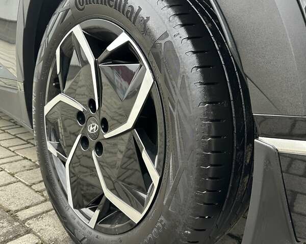 Черный Хендай Ioniq 5, объемом двигателя 0 л и пробегом 70 тыс. км за 23500 $, фото 33 на Automoto.ua