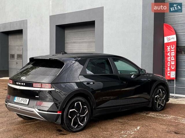 Черный Хендай Ioniq 5, объемом двигателя 0 л и пробегом 22 тыс. км за 28999 $, фото 9 на Automoto.ua