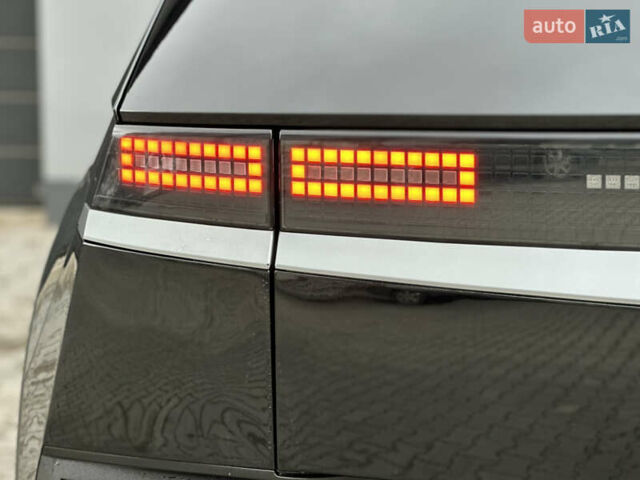 Черный Хендай Ioniq 5, объемом двигателя 0 л и пробегом 156 тыс. км за 22999 $, фото 39 на Automoto.ua