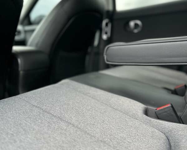 Черный Хендай Ioniq 5, объемом двигателя 0 л и пробегом 70 тыс. км за 23500 $, фото 43 на Automoto.ua