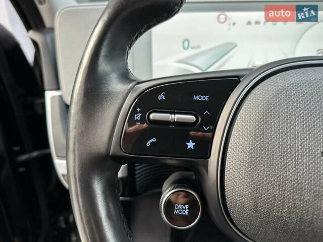 Черный Хендай Ioniq 5, объемом двигателя 0 л и пробегом 156 тыс. км за 22999 $, фото 65 на Automoto.ua