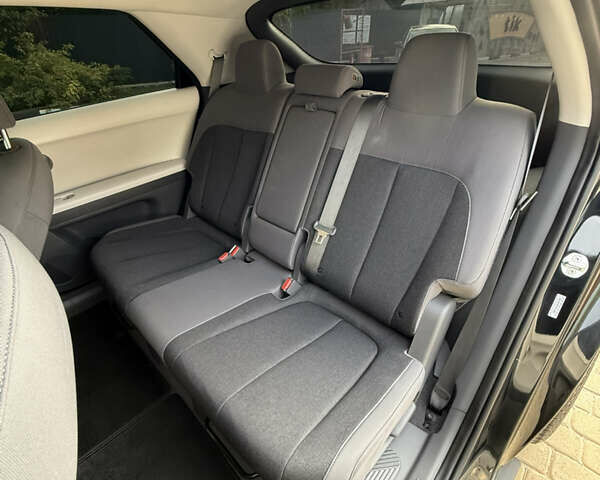 Чорний Хендай Ioniq 5, об'ємом двигуна 0 л та пробігом 120 тис. км за 23777 $, фото 16 на Automoto.ua