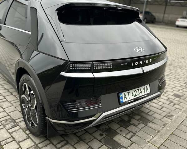 Черный Хендай Ioniq 5, объемом двигателя 0 л и пробегом 70 тыс. км за 23500 $, фото 20 на Automoto.ua