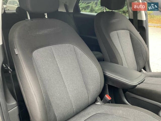 Черный Хендай Ioniq 5, объемом двигателя 0 л и пробегом 54 тыс. км за 28500 $, фото 21 на Automoto.ua