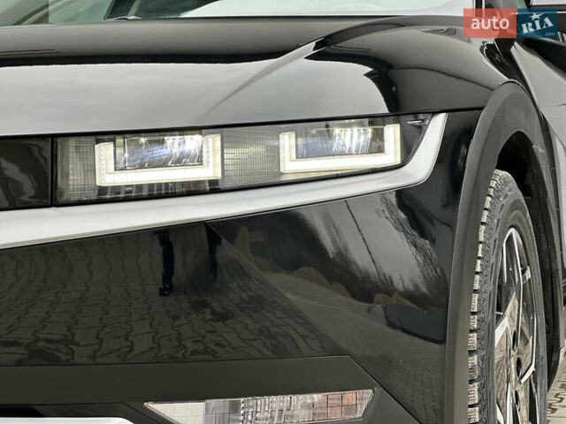 Черный Хендай Ioniq 5, объемом двигателя 0 л и пробегом 156 тыс. км за 22999 $, фото 8 на Automoto.ua