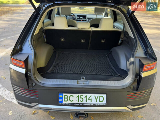 Черный Хендай Ioniq 5, объемом двигателя 0 л и пробегом 33 тыс. км за 25999 $, фото 8 на Automoto.ua