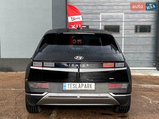 Черный Хендай Ioniq 5, объемом двигателя 0 л и пробегом 22 тыс. км за 28999 $, фото 8 на Automoto.ua