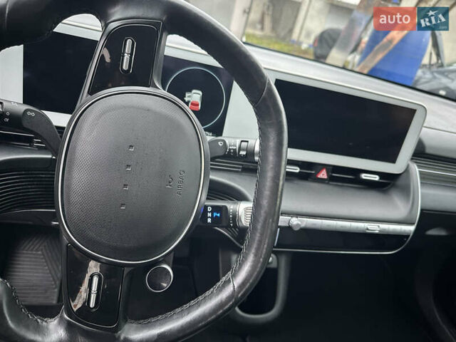 Черный Хендай Ioniq 5, объемом двигателя 0 л и пробегом 105 тыс. км за 23500 $, фото 25 на Automoto.ua