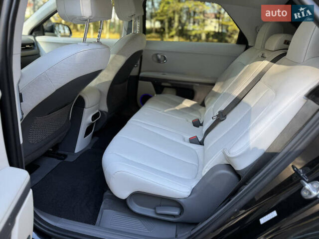 Черный Хендай Ioniq 5, объемом двигателя 0 л и пробегом 33 тыс. км за 25999 $, фото 9 на Automoto.ua