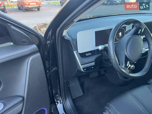 Черный Хендай Ioniq 5, объемом двигателя 0 л и пробегом 45 тыс. км за 24500 $, фото 21 на Automoto.ua