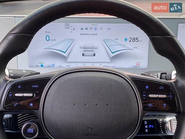 Черный Хендай Ioniq 5, объемом двигателя 0 л и пробегом 22 тыс. км за 28999 $, фото 22 на Automoto.ua