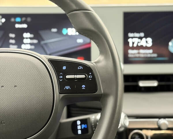 Чорний Хендай Ioniq 5, об'ємом двигуна 0 л та пробігом 120 тис. км за 23777 $, фото 40 на Automoto.ua