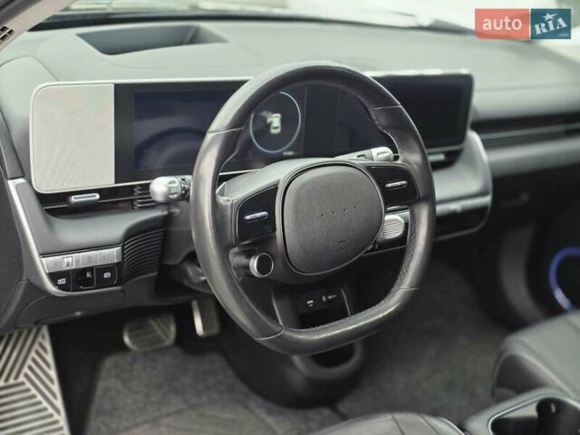 Чорний Хендай Ioniq 5, об'ємом двигуна 0 л та пробігом 91 тис. км за 25900 $, фото 70 на Automoto.ua