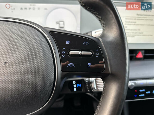 Черный Хендай Ioniq 5, объемом двигателя 0 л и пробегом 156 тыс. км за 22999 $, фото 66 на Automoto.ua